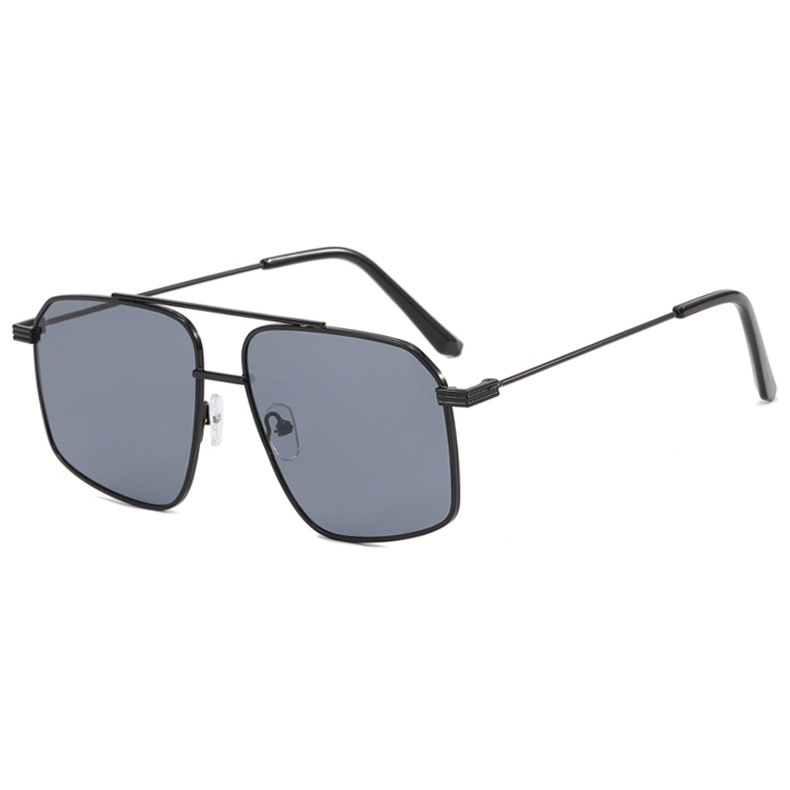 China Classic Pilot Sunglasses for Men metal frame aviator eyeglasses  factory and manufacturers